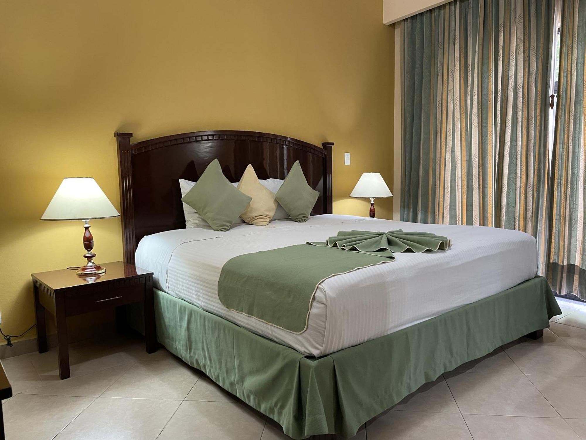 Hotel Centenario Iguala ภายนอก รูปภาพ